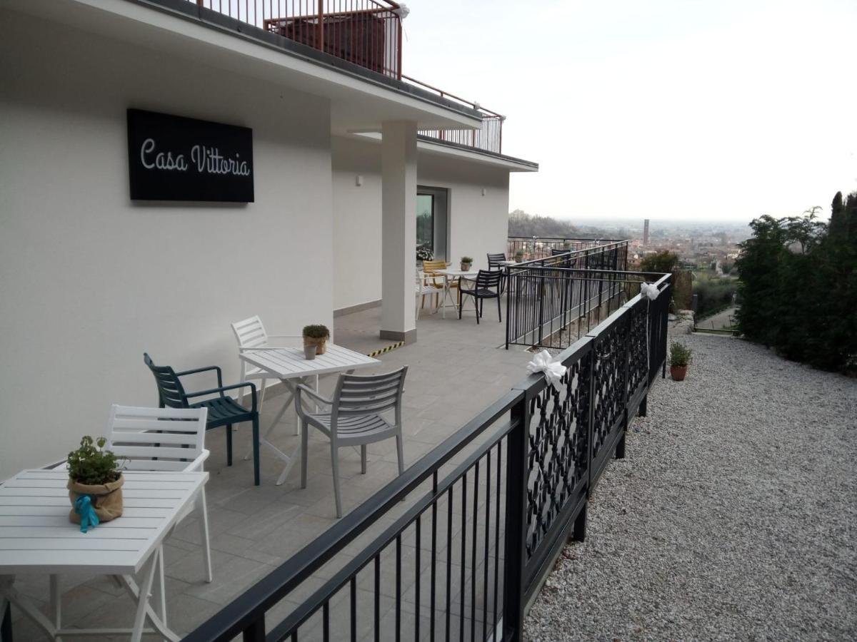 Casa Vittoria Guest House 罗马诺德恩佐利诺 外观 照片